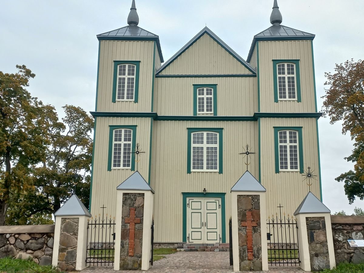 Nijolė Brenčienė. Onuškio Šv. Mykolo arkangelo bažnyčia